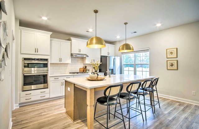 Chapin Vacation Rental ~ 11 Mi to Lake!