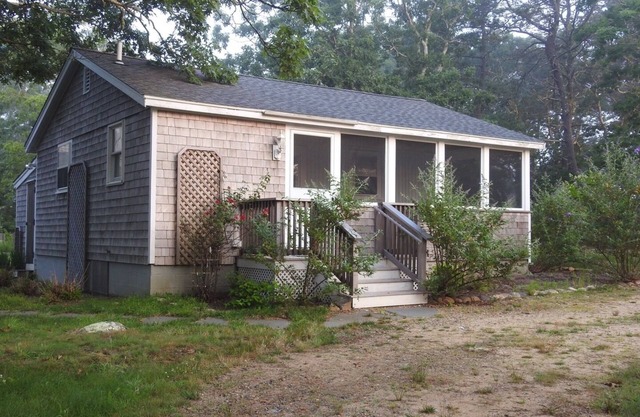 Chappaquiddick, Cozy 2 Bedroom, October Dates Available!