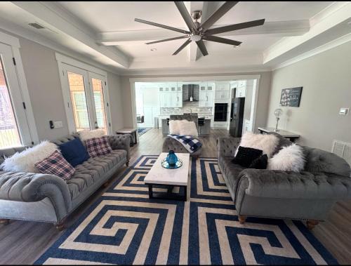 Charlotte Acres Retreat