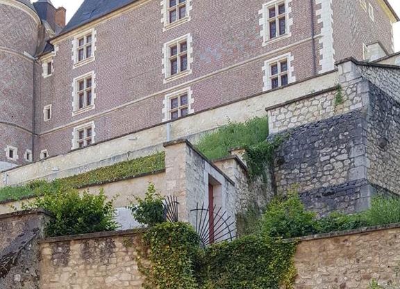 Charmant appartement au pied du château