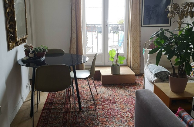 Charmant Appartement vue Sacré Coeur à 10 min de la Gare du Nord