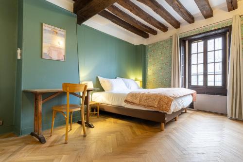 Charmant cottage rénové et climatisé, centre historique de Moret-sur-Loing