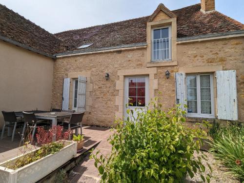 Charmant gîte en Berry avec terrasses, jardin et parking privé, proche de Nohant et La Châtre - FR-1-591-35