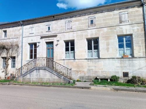 Charmante maison de village à Ménil-sur-Saulx - FR-1-585-172