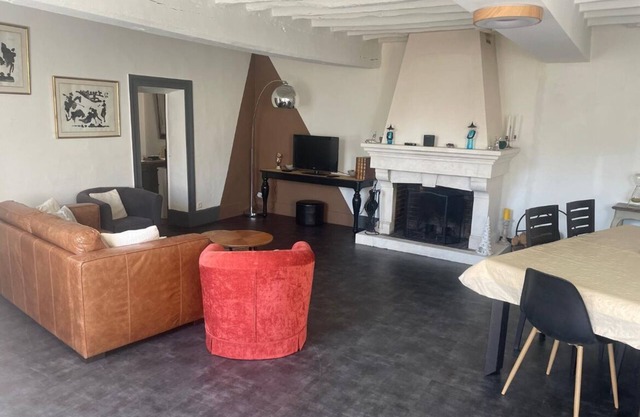 Charmante Maison Située à Seulement à 1h15 de Paris et 20 Minutes de Chartes