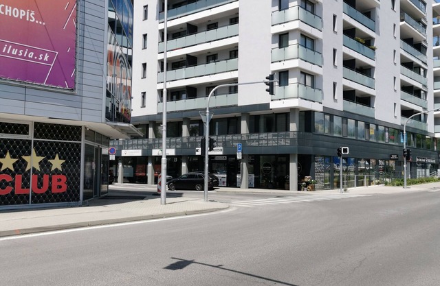 Charmante Wohnung und Parkplatz von Ort