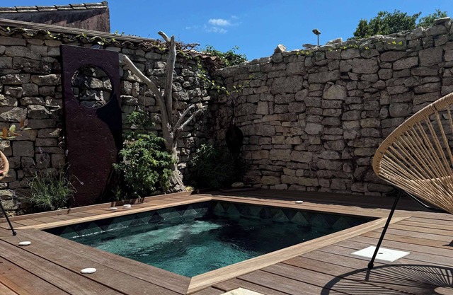 Charme, Fraicheur, Calme avec jacuzzi et plancha à 800 m de la Plage ;-)