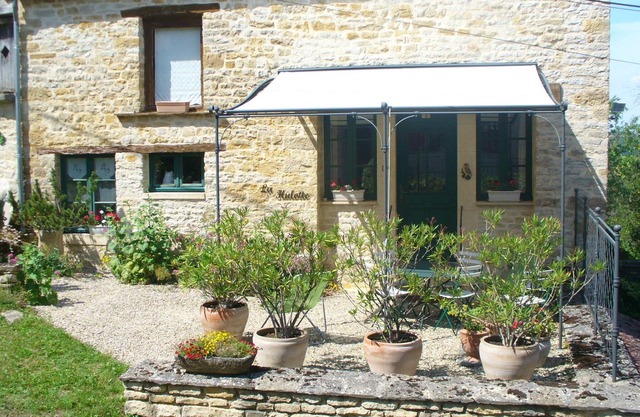 Charming cottage in Auxois-Côte d'Or: "La Hulotte"