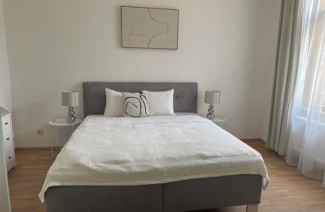 Charming 1-bedroom apartment in lovely Prague with WiFi