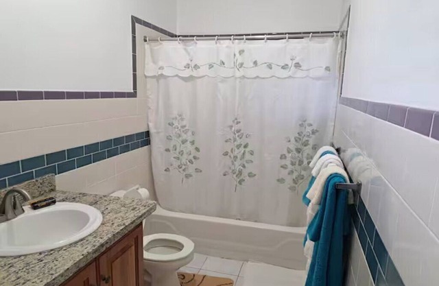 Charming 1-bedroom apartment with WiFi, AC in lovely Kingston