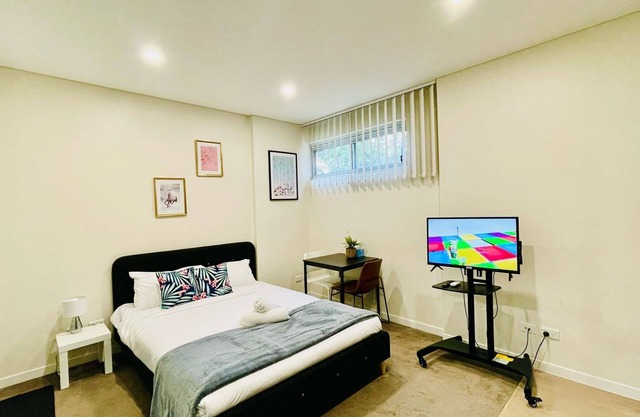 Charming 1-bedroom apartment in Botany, near the airport, with AC & WiFi