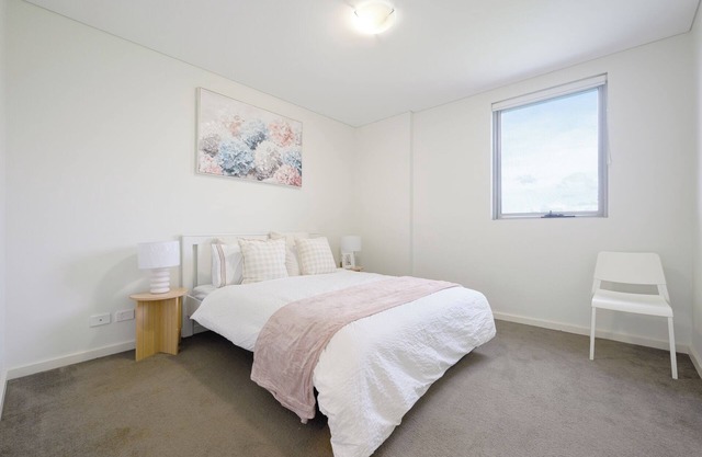 Charming 1-bedroom apartment with AC, WiFi in Warwick Farm at Liverpool