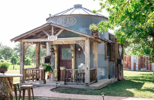 Charming 1-bedroom cottage 8 minutes from Round Top-WiFi, AC -zHEN House Silo #1