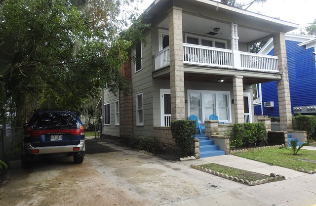 Charming 1920 s St. Augustine Home. One Small Pet Allowed