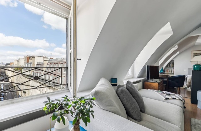 Charming 1BR near Tuileries & Louvre