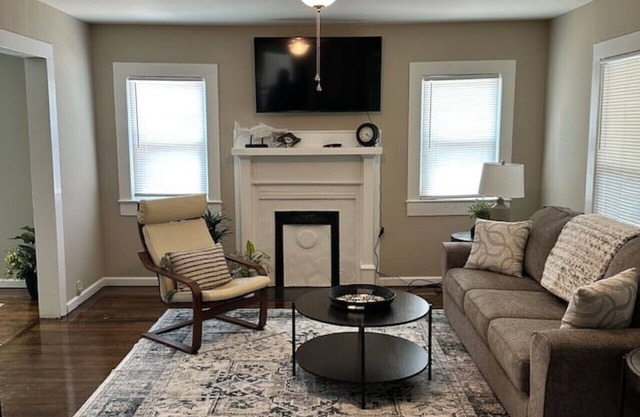 Charming 2 bed home - Downtown Concord