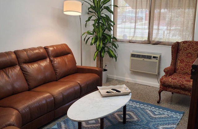 Charming 2-bedroom house in North Lauderdale 20 minutes from beaches