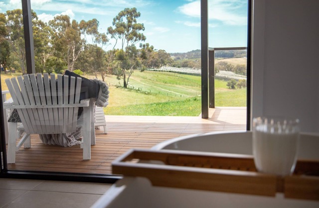 Charming 2-bedroom villa in adorable Kenton Valley with WiFi, AC