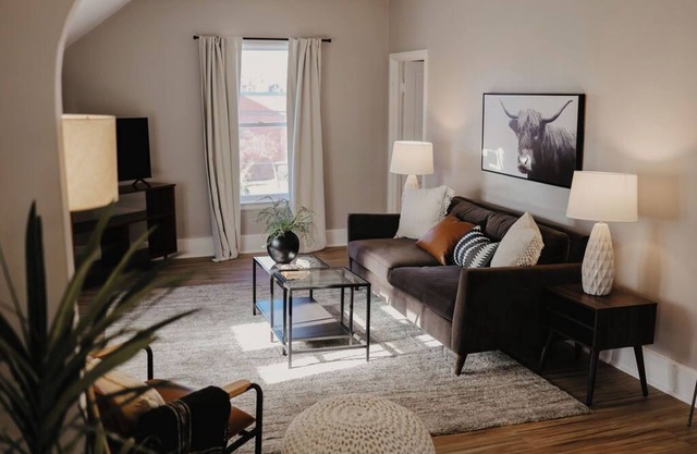 Charming 2-bedroom upper apartment in fabulous downtown Saint Charles, MN.
