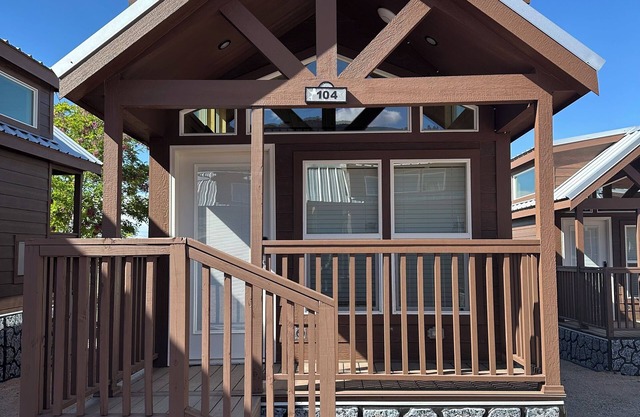 Charming 2-bedroom cabin #104 with AC, Wi-Fi in amazing Moab