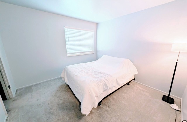 Charming 2-bedroom condo with AC and WiFi in wonderful Arvada