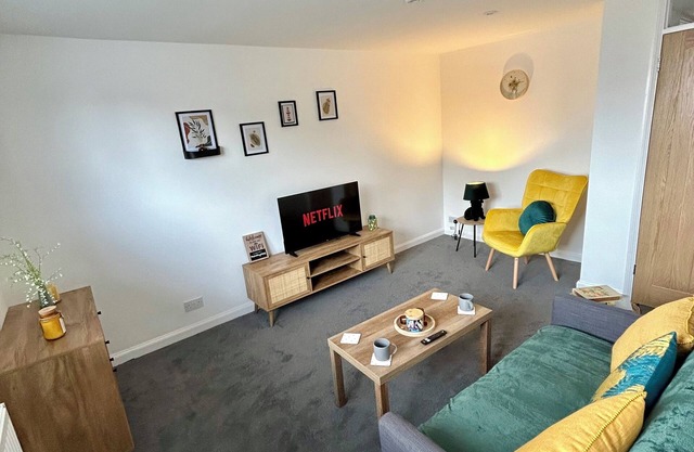 *Charming 2 bedroom flat close to Basingstoke town centre!*
