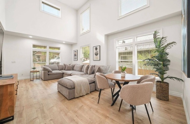 Charming 2-bedroom house in welcoming Portland with AC, WiFi