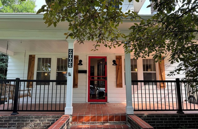 Charming 2-bedroom Bungalow