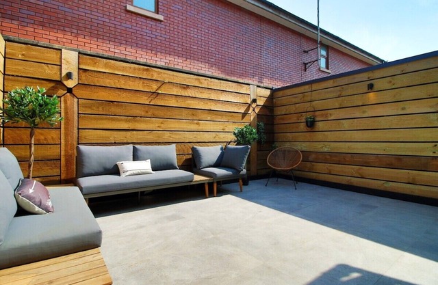 Charming 2BR Cardiff Oasis with Private Courtyard