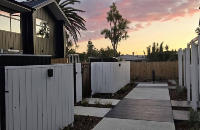 Charming 2BR Home on Awaroa Road