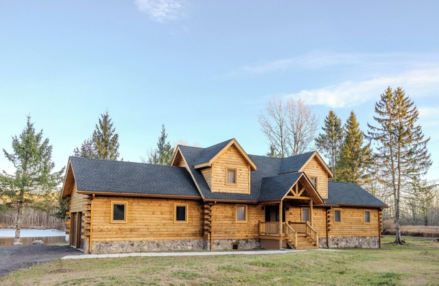 Charming 3-bedroom country house in Madison Township with AC, WiFi