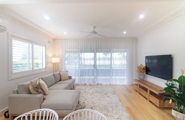 Charming 3 bedroom, modern, waterfront home