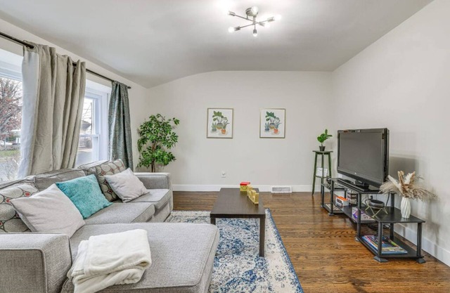 Charming 3-bedroom Home near Philadelphia