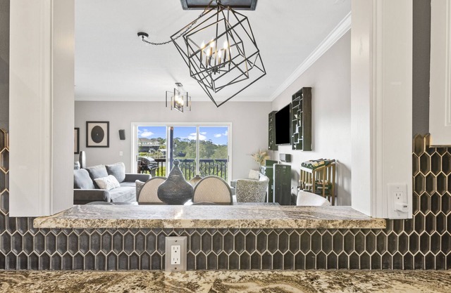 Charming 3-bedroom townhome on the water in pleasant Palm Harbor