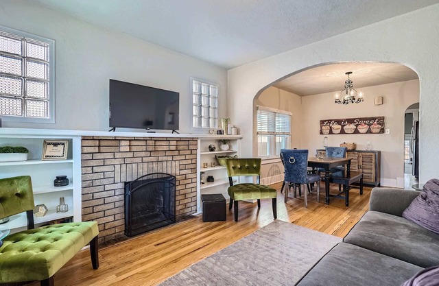 Charming 3BR/2BA | 30+ Day Stay Near Wash Park