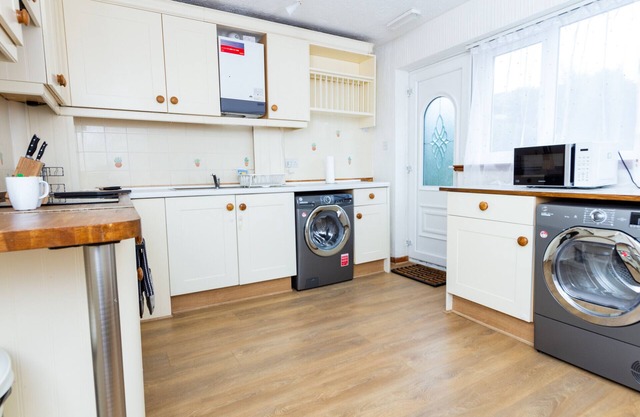 Charming 3BR House - Perfect for Group Stays