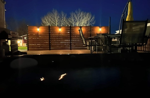 Charming 4-bedroom house with WiFi and AC in beautiful Pinawa