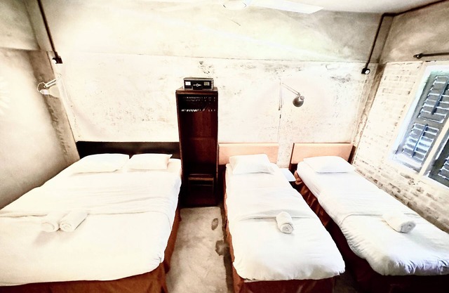 Charming 4-bedroom lodge with AC and WiFi in fabulous Ipoh