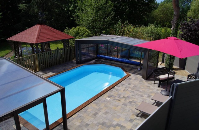 Charming 4-person gîte with access to heated indoor swimming pool