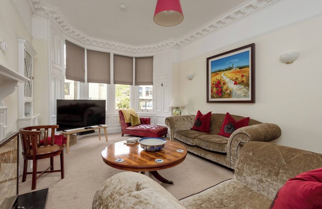 Charming and spacious two-bedroom apartment. Sleeps 4.