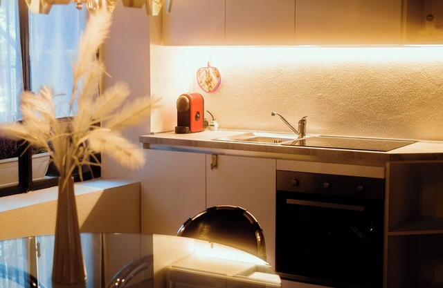 Charming apartment within walking distance of the Alpini Bridge and the center