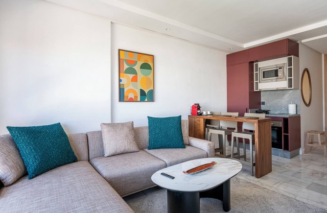 Charming Apartment 42