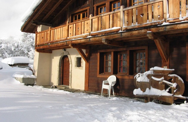 charming apartment in a SAVOYARDE FARM