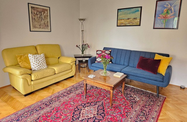 Charming apartment in the heart of the old town.