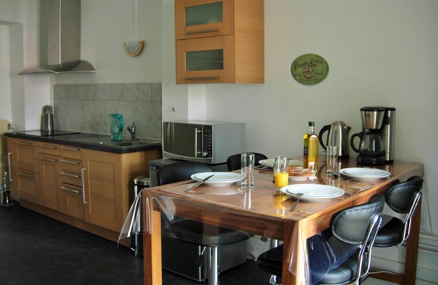 Charming apartment in the heart of the city images