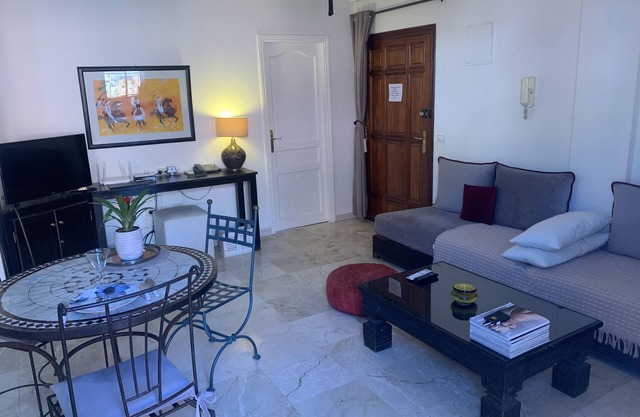 CHARMING APARTMENT QUIET COMFORTABLE 2 PLACES C CENTER MARRAKECH GUELIZ
