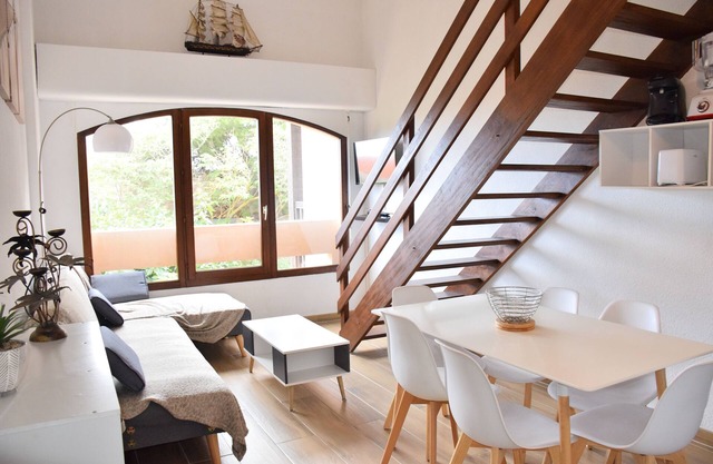 Charming apartment T3 47m2 Saint Pierre la Mer, 380m beach, 200m downtown.