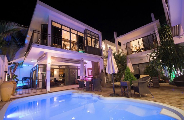 Charming B&B at Baie du Tombeau, near Port-Louis