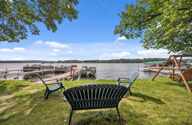 Charming Balsam Lake Waterfront Cabin/Cottage-Twinhome