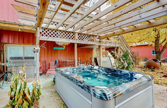 Charming barn-turned-home with hot tub & W/D - quiet location & dog-friendly
